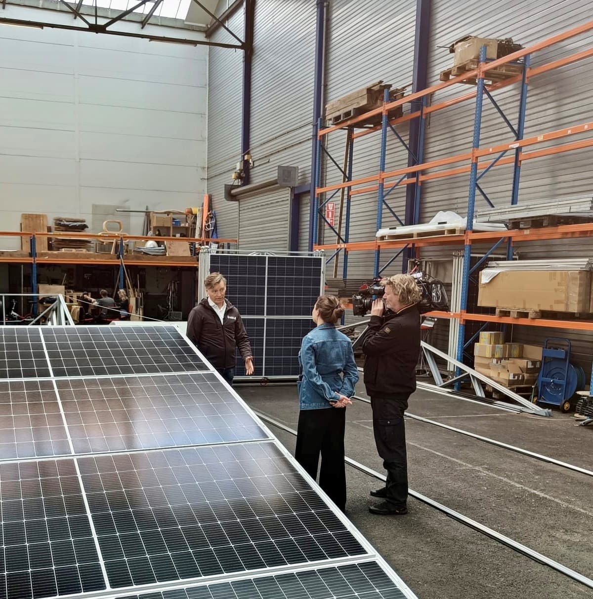 system-weak-roofs-systeem-zwakke-daken-zonnepanelen-zonne-panelen-installatie-installation-sunpannels-energietransitie- energie-energy-transition-nen7250-insurance-PVinstallatie-PV-solar-power-daken-montage-systemen-kosten-panels-solarpannels-innovation-innovatie