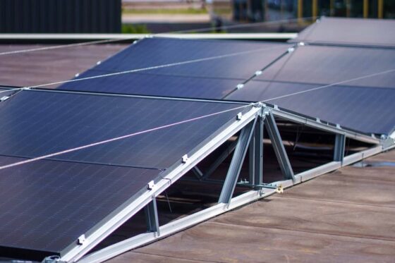 zonnepanelen montagesysteem op zwakke daken